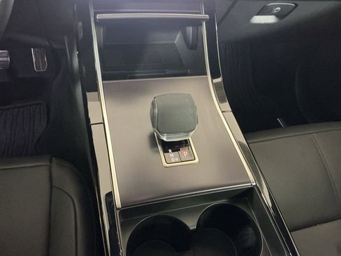 Used 2026 Land Rover Range Rover Velar Dynamic SE image 13