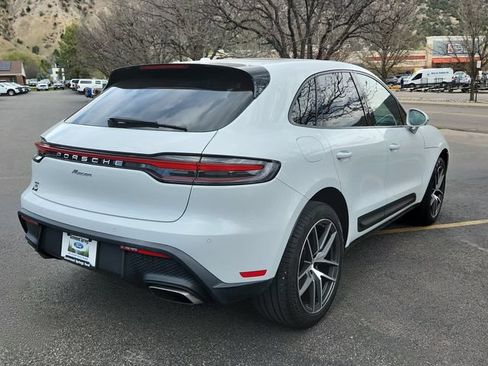 Used 2023 Porsche Macan AWD/4WD image 3