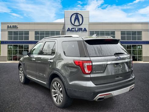 Used 2017 Ford Explorer Platinum AWD/4WD image 3