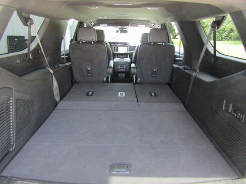 Used 2023 GMC Yukon XL Denali image 39