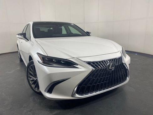 Used 2024 Lexus ES 350 Ultra Luxury w/ Accessory Package (Z1) FWD image 5