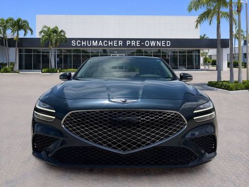 Used 2022 Genesis G70 3.3T RWD image 2