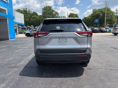 Used 2021 Toyota RAV4 LE w/ Carpet Mat Package (TMS) FWD image 3