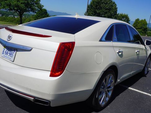 Used 2013 Cadillac XTS Luxury w/ Driver Awareness Package FWD image 8