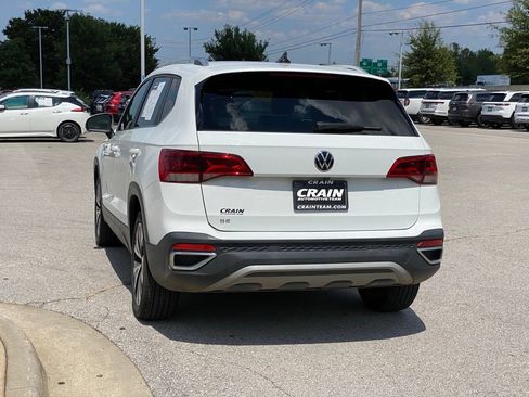 Used 2023 Volkswagen Taos SE FWD image 5