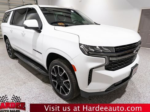 Used 2022 Chevrolet Suburban RST w/ Luxury Package RWD image 6