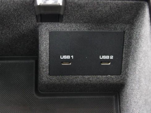 Used 2022 Porsche Macan image 22