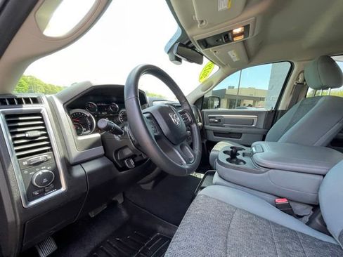Used 2019 RAM 1500 Big Horn AWD/4WD image 11