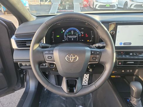 Used 2026 Toyota Camry SE w/ Multimedia Upgrade Package image 23
