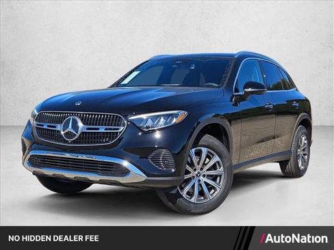 Used 2026 Mercedes-Benz GLC 300 image 1