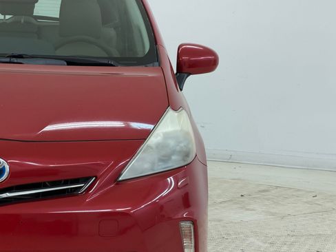 Used 2012 Toyota Prius V Five image 11