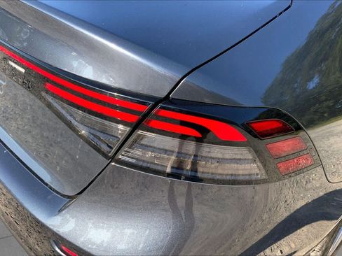 Used 2025 Honda Accord LX image 25