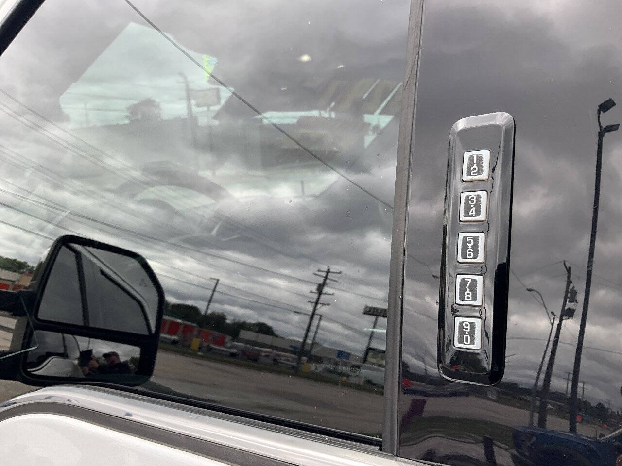 Used 2018 Ford F250 King Ranch w/ King Ranch Ultimate Package AWD/4WD image 52