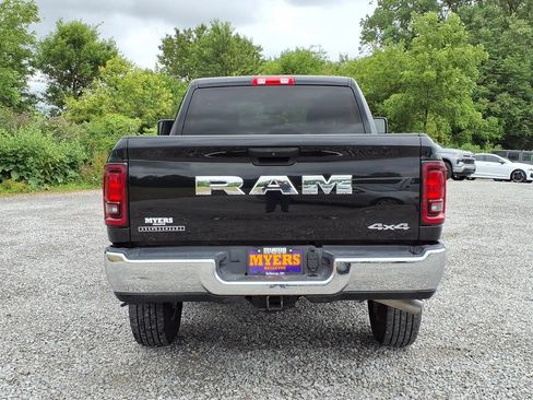 Used 2026 RAM 2500 Big Horn AWD/4WD image 8