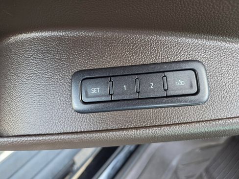 Used 2019 GMC Yukon Denali w/ Denali Ultimate Package AWD/4WD image 25