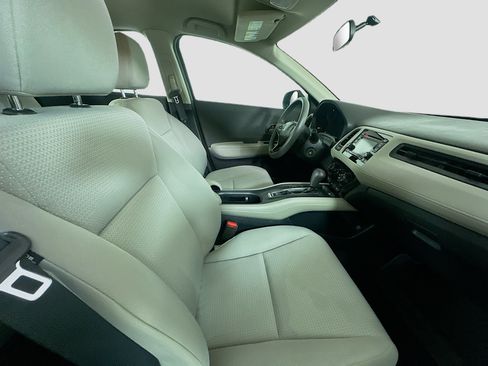 Used 2019 Honda HR-V LX image 28