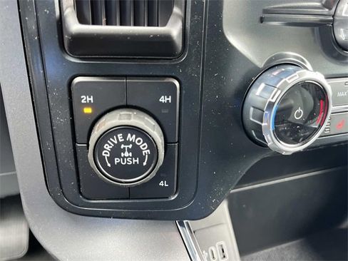 New 2026 Ford F150 XLT w/ Equipment Group 302A MID image 32