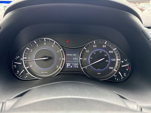 Used 2012 INFINITI QX56 2WD w/ Deluxe Touring Pkg image 7