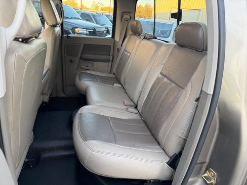 Used 2006 Dodge Ram 2500 Truck SLT image 26