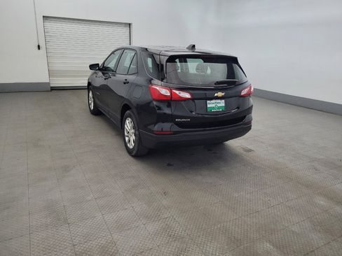 Used 2019 Chevrolet Equinox LS FWD image 5