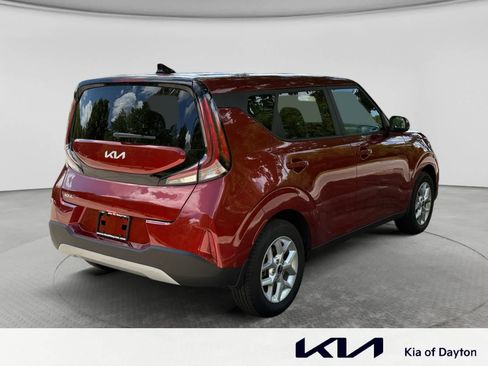 Used 2025 Kia Soul S FWD image 5