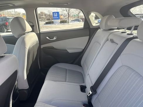 Certified 2023 Hyundai Kona SEL w/ Convenience Package image 20