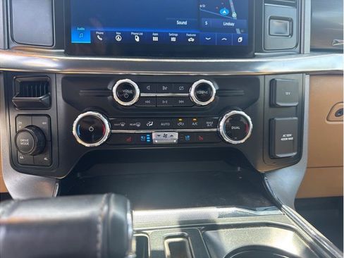 Used 2023 Ford F150 Lariat AWD/4WD image 14