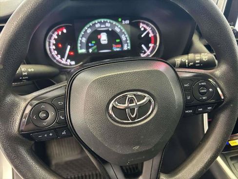 Certified 2024 Toyota RAV4 XLE w/ Convenience Package FWD image 19