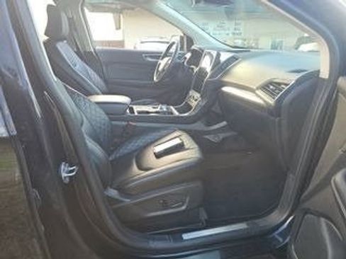 Used 2024 Ford Edge Titanium image 15