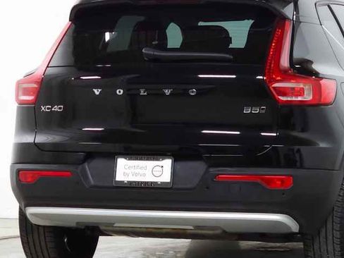 Certified 2025 Volvo XC40 B5 Core image 11
