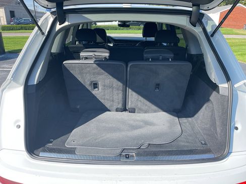 Used 2024 Audi Q7 Premium Plus image 14