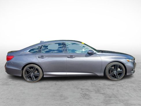 Used 2018 Honda Accord Sport image 7