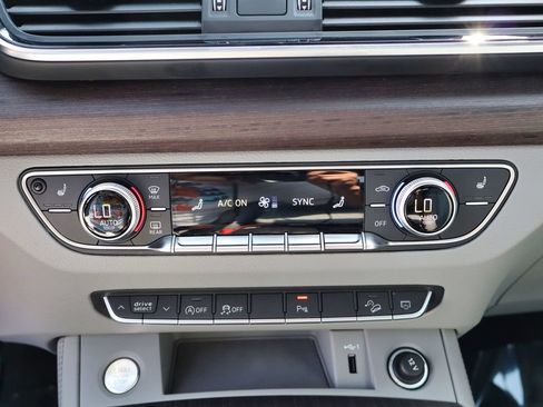 Used 2021 Audi Q5 2.0T Premium Plus w/ Premium Plus Package AWD/4WD image 27