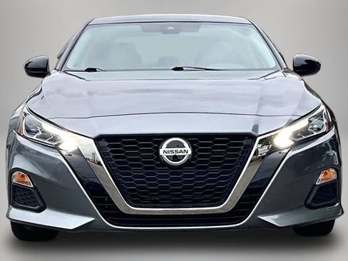 Used 2022 Nissan Altima 2.5 SR FWD image 3