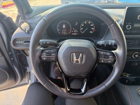 Used 2024 Honda HR-V Sport image 17