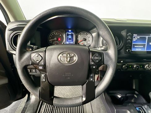 Used 2022 Toyota Tacoma SR w/ SR Convenience Package RWD image 17
