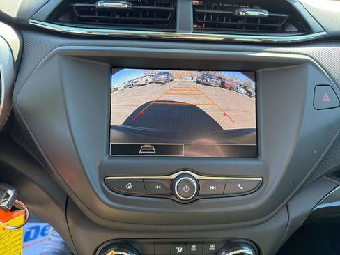 Used 2023 Chevrolet TrailBlazer LS image 22