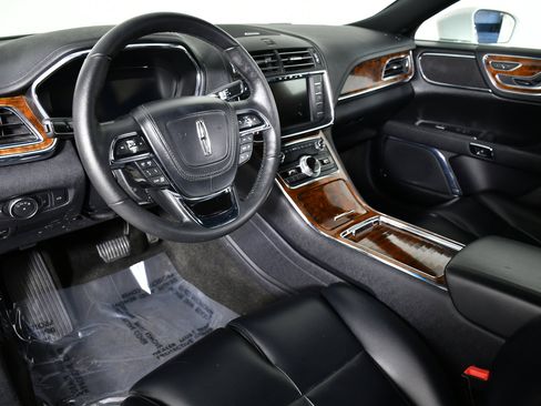 Used 2020 Lincoln Continental image 21