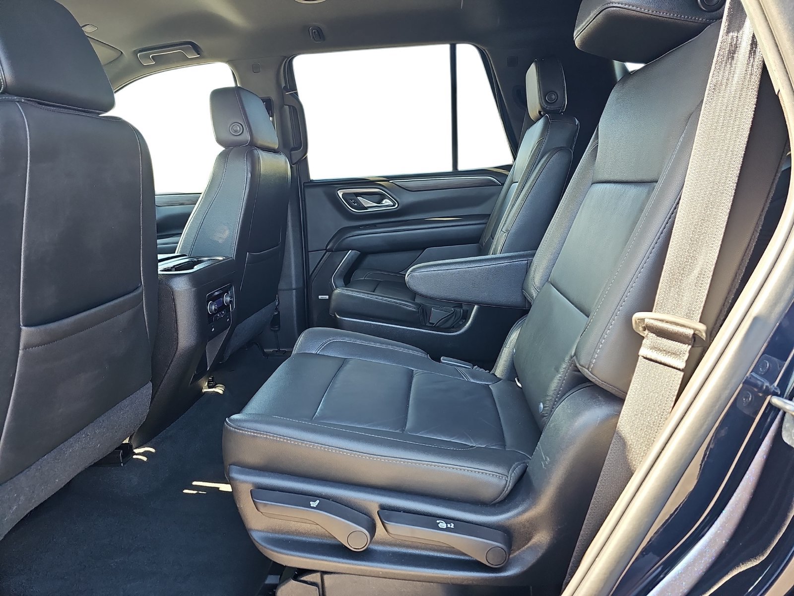 Used 2021 Chevrolet Tahoe LT AWD/4WD image 14