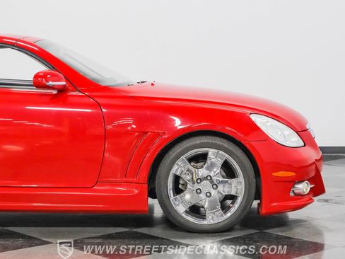 Used 2002 Lexus SC 430 Convertible image 32
