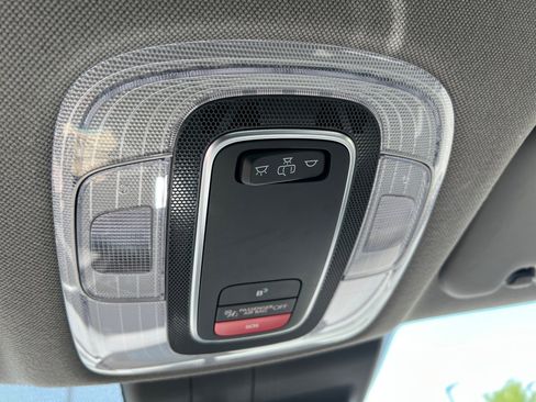 Used 2024 Hyundai Elantra SEL FWD image 23