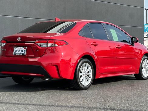 Used 2020 Toyota Corolla LE image 6