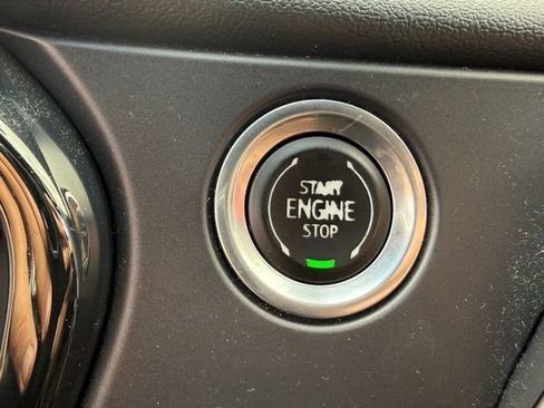 Used 2019 Chevrolet Blazer RS image 32