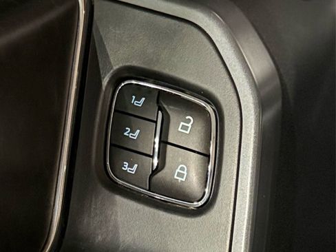 Used 2023 Ford F150 Lariat image 35