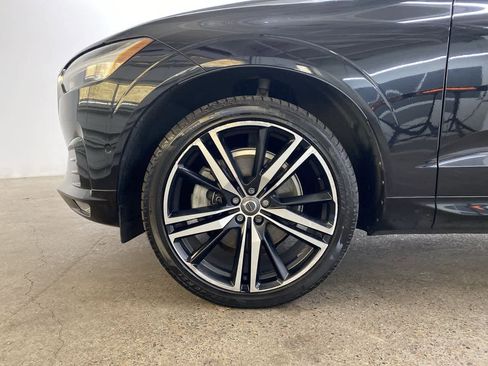 Used 2019 Volvo XC60 T6 R-Design w/ Protection Package Premier image 12