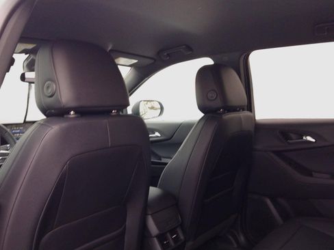 New 2026 Chevrolet Equinox LT w/ Convenience Package II image 24