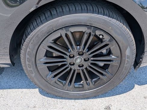 Certified 2024 Land Rover Range Rover Evoque Dynamic SE image 29