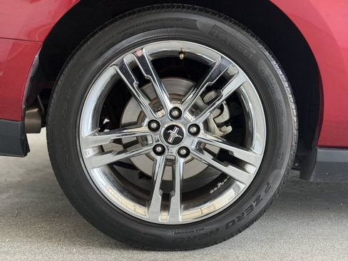Used 2010 Ford Mustang GT RWD image 35