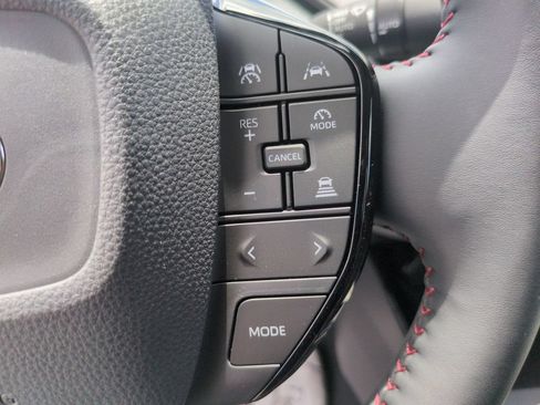New 2025 Toyota Prius Plug-In Hybrid FWD image 18