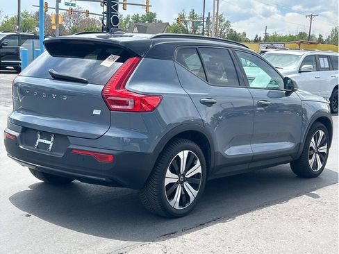 Used 2023 Volvo XC40 Recharge Plus AWD/4WD image 3